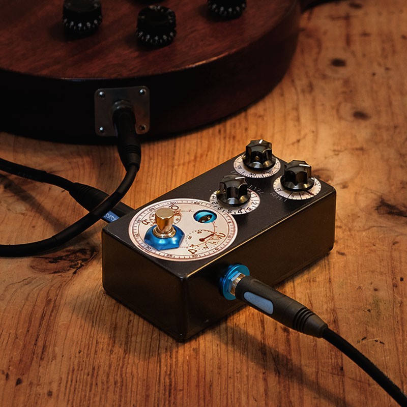 Echo Cat handmade analog guitar pedal